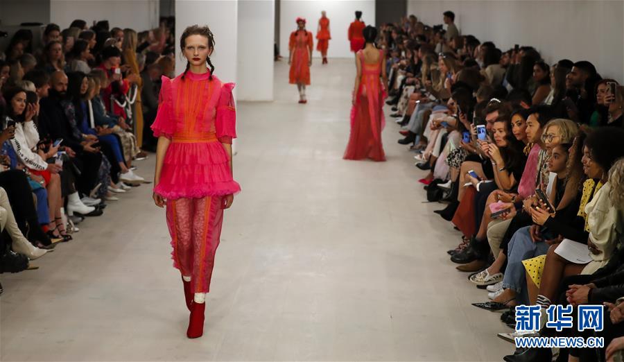 (國際)(2)2020倫敦春夏時裝周開幕